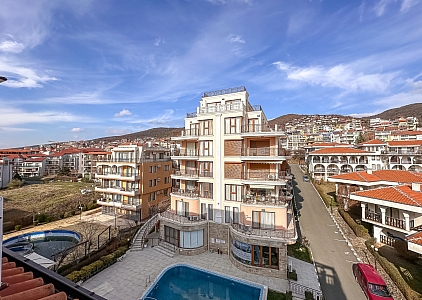 Apartament wielopokojowy z widokiem na morze w centrum Sveti Vlas. Zdjęcie 19 Apartament wielopokojowy z widokiem na morze w centrum Sveti Vlas. Zdjęcie 19