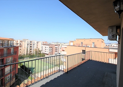 Großes Studio zum Verkauf in Sunny View Central. Foto 6