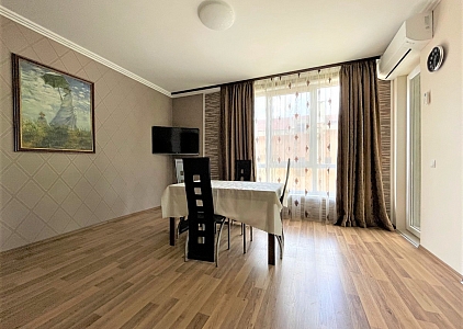 Große möblierte Dreizimmerwohnung in Sonnenstrand. Foto 11