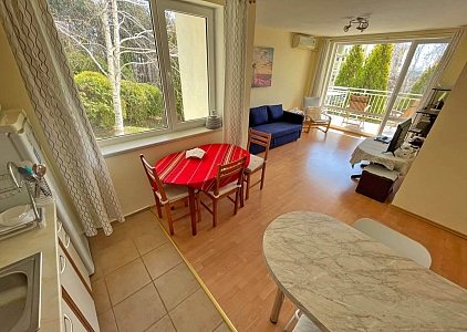 Geräumige Zweizimmerwohnung 300 Meter vom Meer entfernt. Foto 6