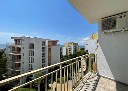 Meerblick-Wohnung in einer großen schönen Anlage. Foto 7