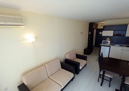 Отличная студия в центре Солнечного берега . Фото 2