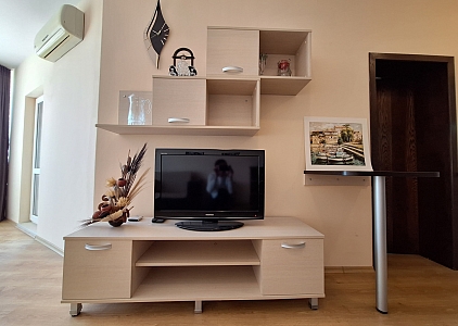 Spacious apartment with pool view in excellent complex. Photo 13 Spacious apartment with pool view in excellent complex. Photo 13