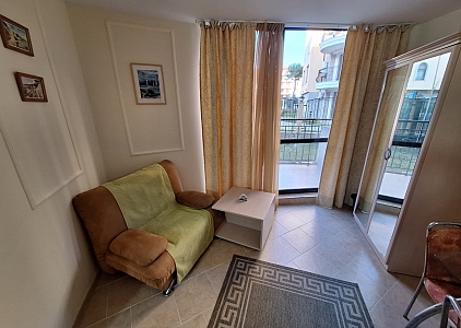 Простора студія з чудовою локацією. Фото 11