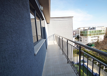 Neue Zweizimmerwohnung mit Kamin. Foto 11