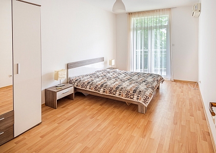 Three-room apartment on the first line in Ravda. Photo 5 Three-room apartment on the first line in Ravda. Photo 5