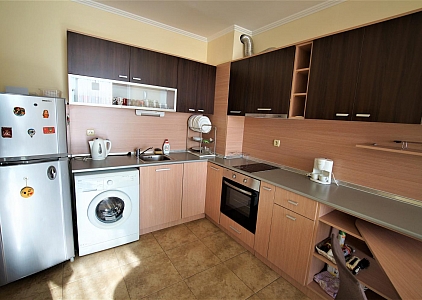 Меблированная двухкомнатная квартира в Несебре на первой линии. Photo 1