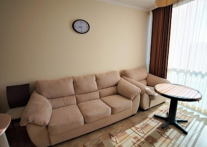 Меблированная двухкомнатная квартира в Несебре на первой линии. Photo 4