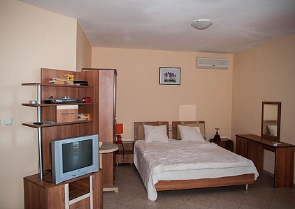 Большая студия в 100 м от  пляжа в Солнечном Береге. Zdjęcie 3