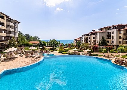 Geräumiges Apartment mit Meerblick in einem SPA-Komplex in erster Meereslinie. Foto 17