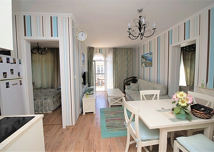 Красивая трехкомнатная квартира в элитном комплексе. Фото 2