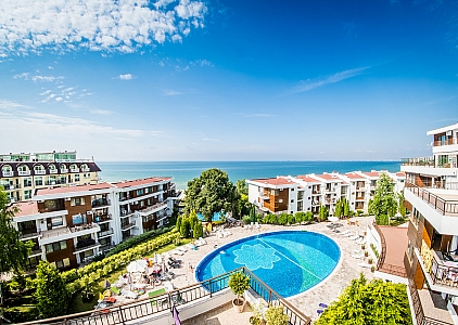 Spacious apartment with sea view on the first line. Photo 1 Spacious apartment with sea view on the first line. Photo 1