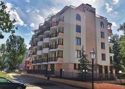 Spacious studio in a residential complex. Photo 3
