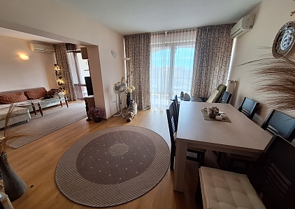 Krásný apartmán s luxusním balkonem v centru letoviska. Foto 19