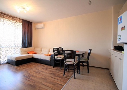 Двухкомнатная квартира в комплексе Элитония Гарденс. Фото 1