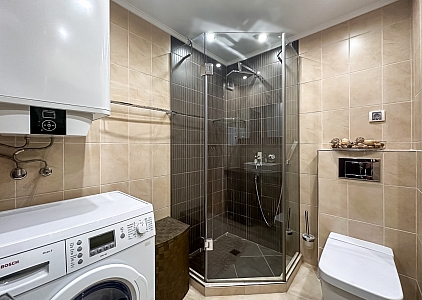 Ateliér se čtyřmi ložnicemi v luxusním lázeňském komplexu. Foto 30 Ateliér se čtyřmi ložnicemi v luxusním lázeňském komplexu. Foto 30