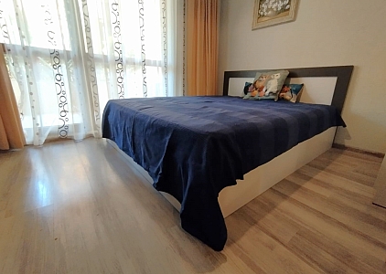 Prostorný byt s velkou terasou v krásném komplexu. Foto 12