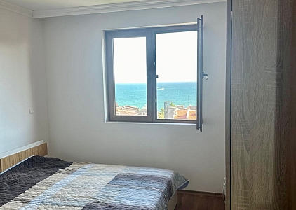 Двокімнатна квартира з панорамним видом на море у Святому Власі. Фото 7