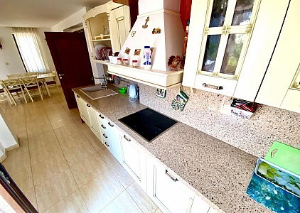 Beautiful house in the complex  Beautiful house in the complex