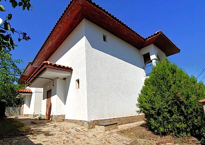 Будинок з ділянкою та новими меблями у чудовому селі. Фото 6 Будинок з ділянкою та новими меблями у чудовому селі. Фото 6