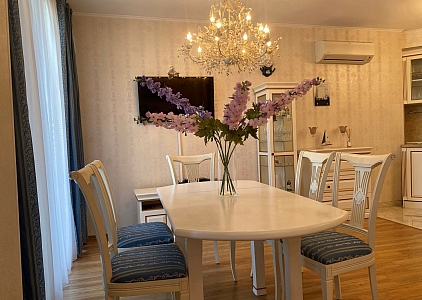 Шикарна трикімнатна простора квартира в розкішному комплексі. Фото 15