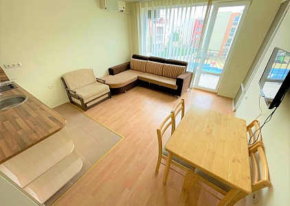 Great studio with beautiful pool view. Photo 4 Great studio with beautiful pool view. Photo 4