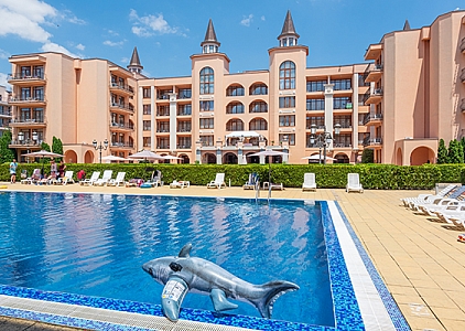 Duży apartament blisko plaży w pięknym kompleksie. Zdjęcie 1 Duży apartament blisko plaży w pięknym kompleksie. Zdjęcie 1
