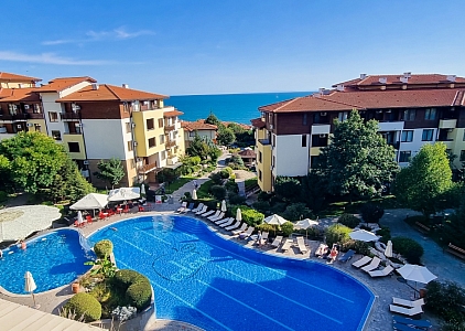 Geräumiges Studio in einem Komplex in der ersten Reihe!. Foto 1