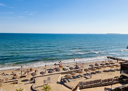 Geräumiges Studio in einem Komplex in der ersten Reihe!. Foto 15