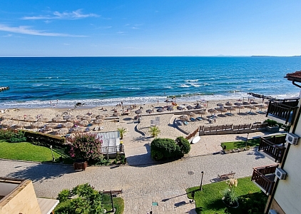 Geräumiges Studio in einem Komplex in der ersten Reihe!. Foto 17