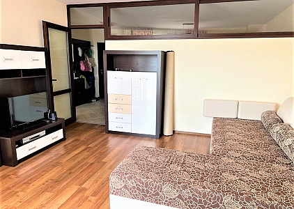 Geräumige Zweizimmerwohnung 150 Meter vom Meer entfernt. Foto 3