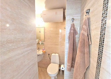 Затишна квартира в розкішному комплексі за 550 метрів від моря. Фото 9