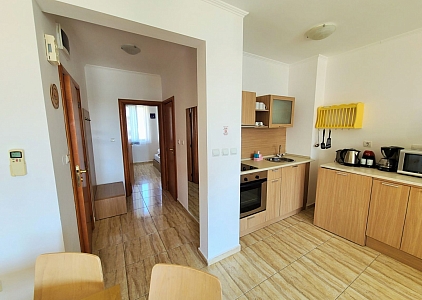 Двухкомнатная квартира в красивом комплексе в 300 метрах от моря. Фото 12