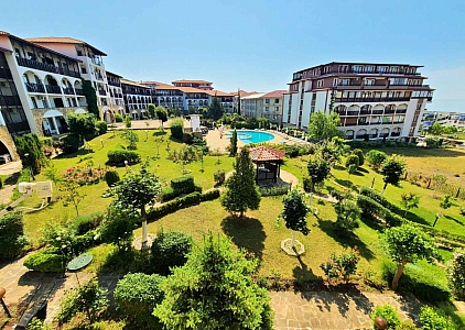 Двухкомнатная квартира в красивом комплексе в 300 метрах от моря. Фото 2