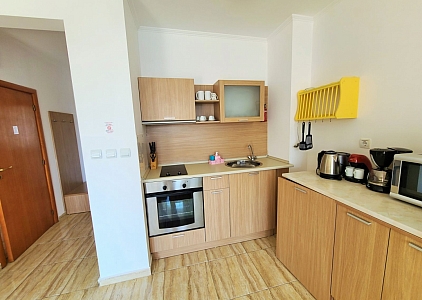 Двухкомнатная квартира в красивом комплексе в 300 метрах от моря. Фото 13