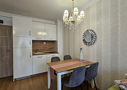 Schöne Zweizimmerwohnung in einem Elitekomplex an der Küste. Foto 11