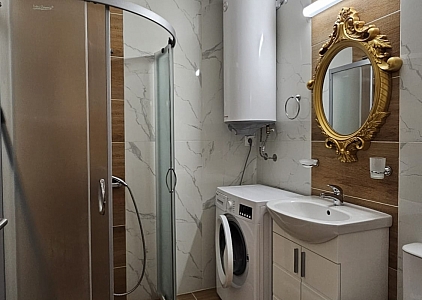 Schöne Zweizimmerwohnung in einem Elitekomplex an der Küste. Foto 7