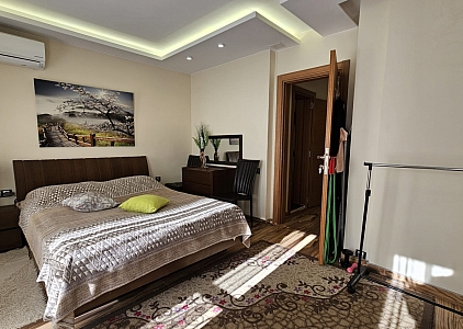 Three bedroom apartment in Nessebar. Photo 8