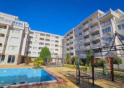 Three bedroom apartment in Nessebar. Photo 48