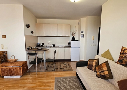 Spacious and beautiful studio in a large gated complex. Photo 4 Spacious and beautiful studio in a large gated complex. Photo 4