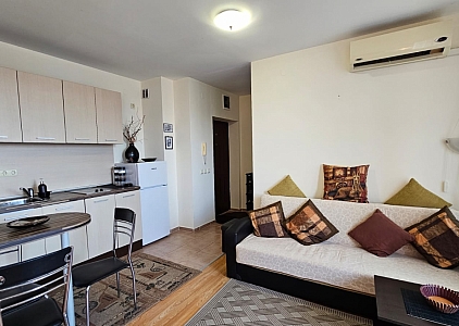 Spacious and beautiful studio in a large gated complex. Photo 17 Spacious and beautiful studio in a large gated complex. Photo 17