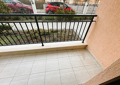 Jednopokojowe mieszkanie w pięknym kompleksie 200 metrów od morza. Zdjęcie 9