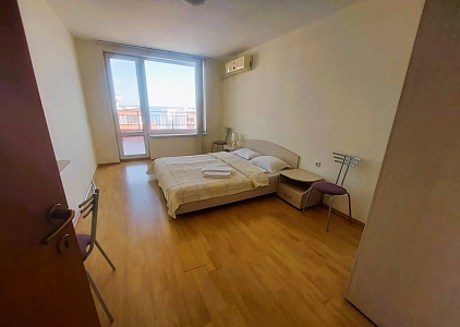 Zweizimmerwohnung mit Meerblick an der ersten Küste. Foto 5 Zweizimmerwohnung mit Meerblick an der ersten Küste. Foto 5