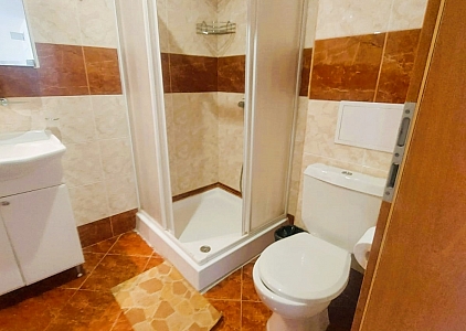 Zweizimmerwohnung mit Meerblick an der ersten Küste. Foto 11 Zweizimmerwohnung mit Meerblick an der ersten Küste. Foto 11