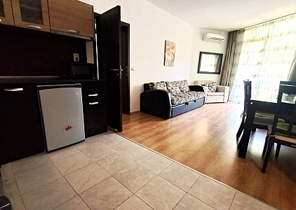 Three-room apartment 400 meters from the sea. Photo 2 Three-room apartment 400 meters from the sea. Photo 2