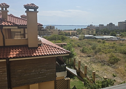Prostorný apartmán s jednou ložnicí 450 metrů od pláže v Sveti Vlas. Foto 16 Prostorný apartmán s jednou ložnicí 450 metrů od pláže v Sveti Vlas. Foto 16