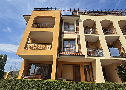 Prostorný apartmán s jednou ložnicí 450 metrů od pláže v Sveti Vlas. Foto 31 Prostorný apartmán s jednou ložnicí 450 metrů od pláže v Sveti Vlas. Foto 31