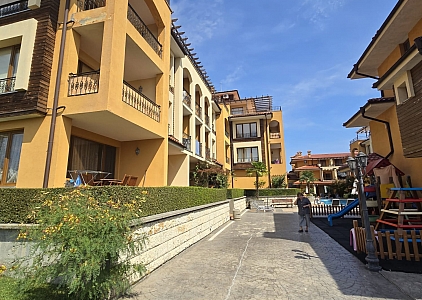 Prostorný apartmán s jednou ložnicí 450 metrů od pláže v Sveti Vlas. Foto 32 Prostorný apartmán s jednou ložnicí 450 metrů od pláže v Sveti Vlas. Foto 32