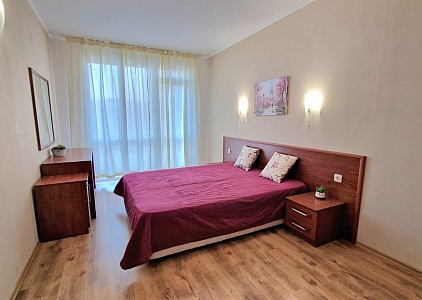 Large apartment with pool view. Photo 3 Large apartment with pool view. Photo 3