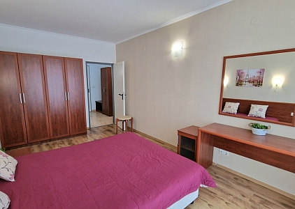 Large apartment with pool view. Photo 14 Large apartment with pool view. Photo 14